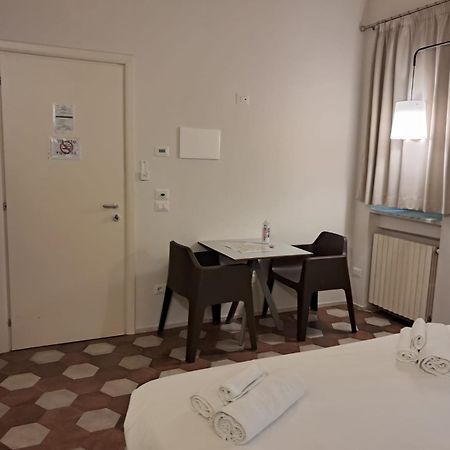 La Casa Di Nadi Hotel Matera Buitenkant foto